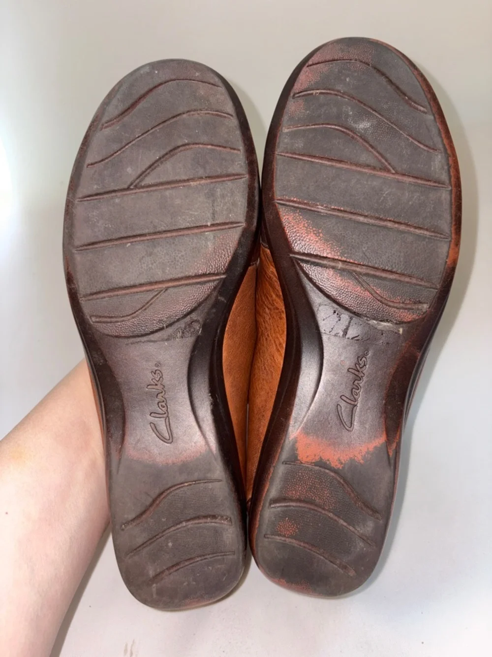Clarks Two-Tone Brown Leather Braided Moccasin Flats Size 9.5